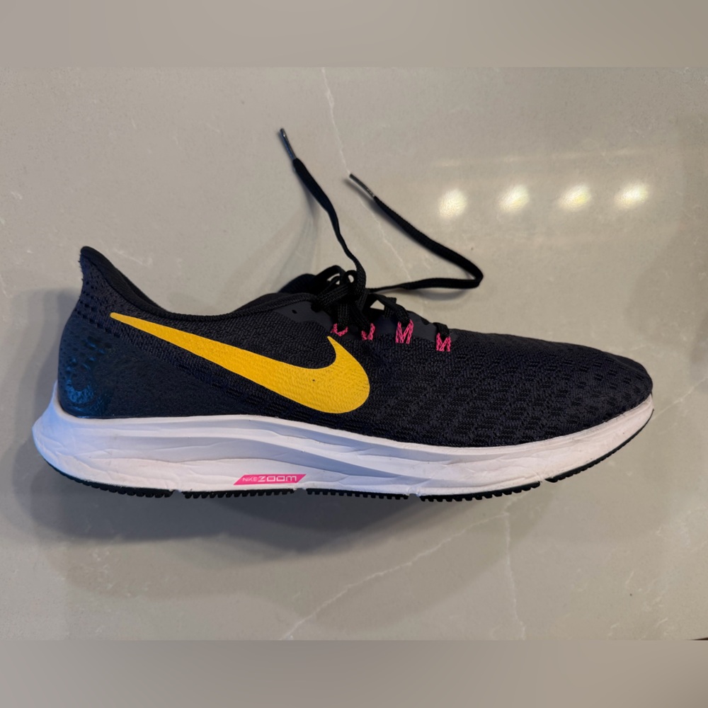 Nike men’s Pegasus Athletic Shoes
